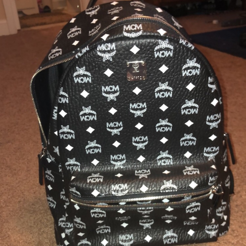 Stark White Logo Backpack in Visetos (NEVER WORN)